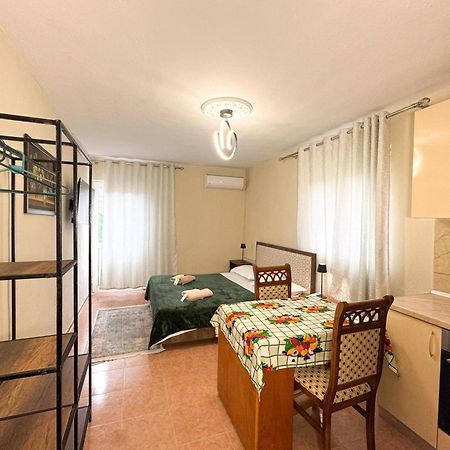 Shkodra Guest House & Trips المظهر الخارجي الصورة