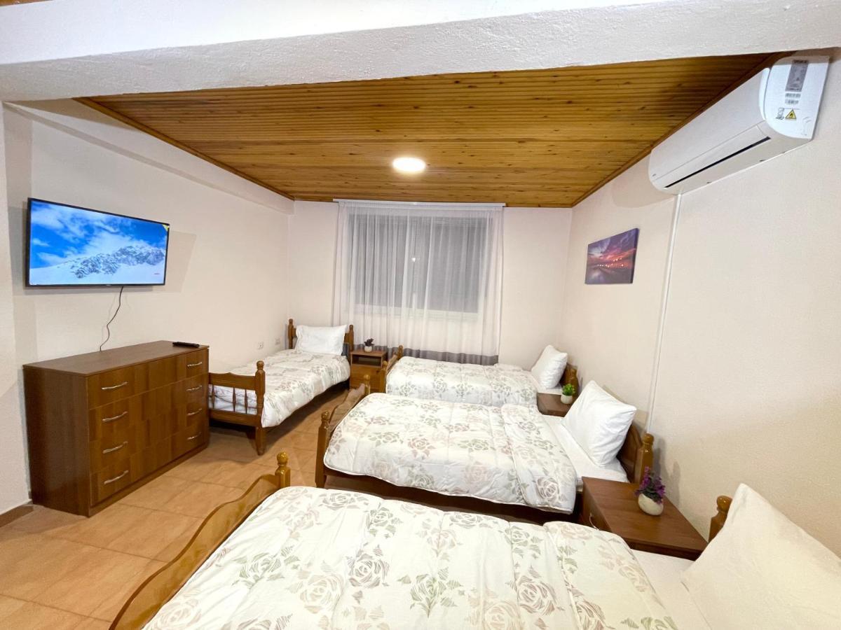 Shkodra Guest House & Trips المظهر الخارجي الصورة