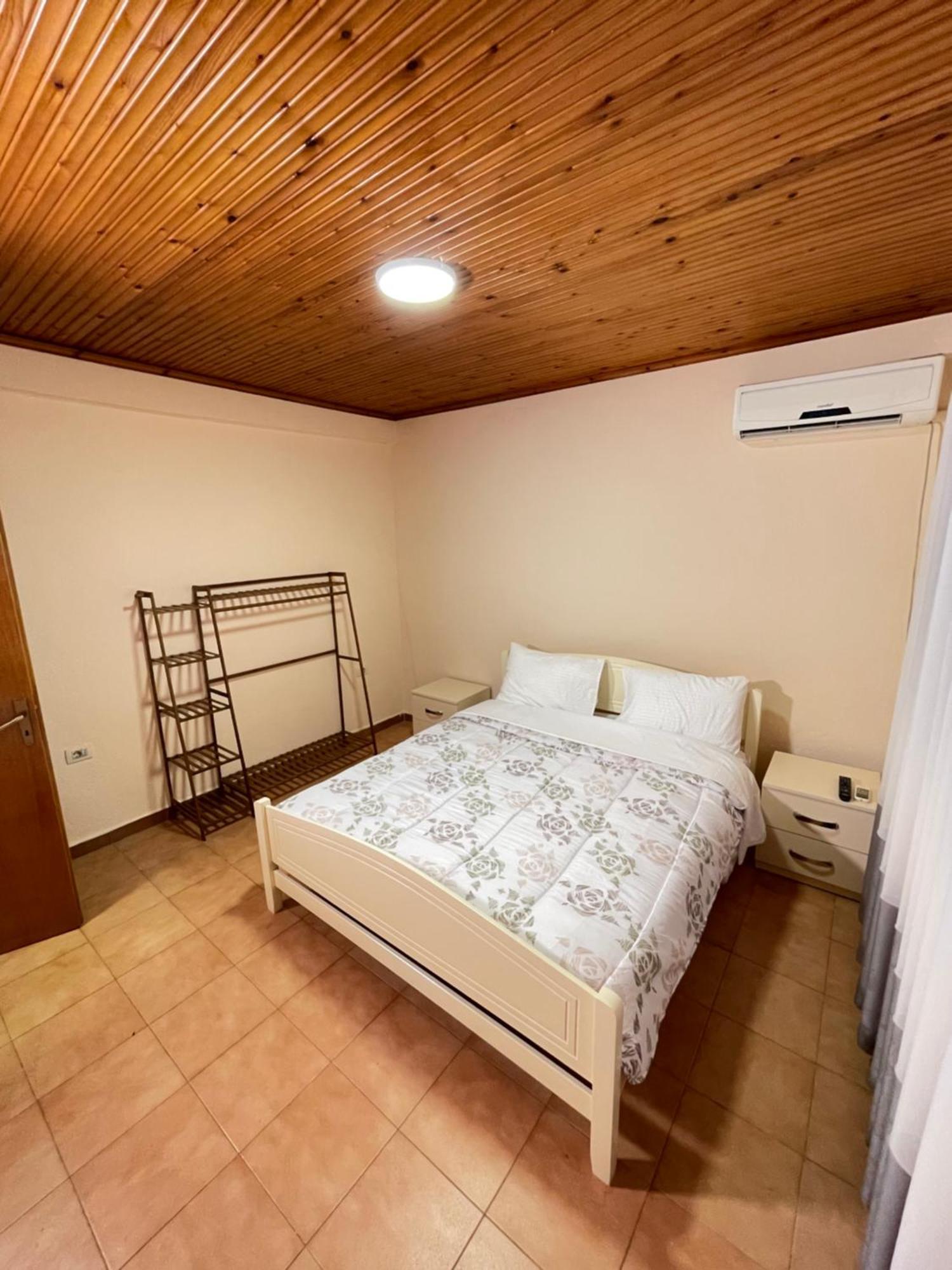 Shkodra Guest House & Trips المظهر الخارجي الصورة