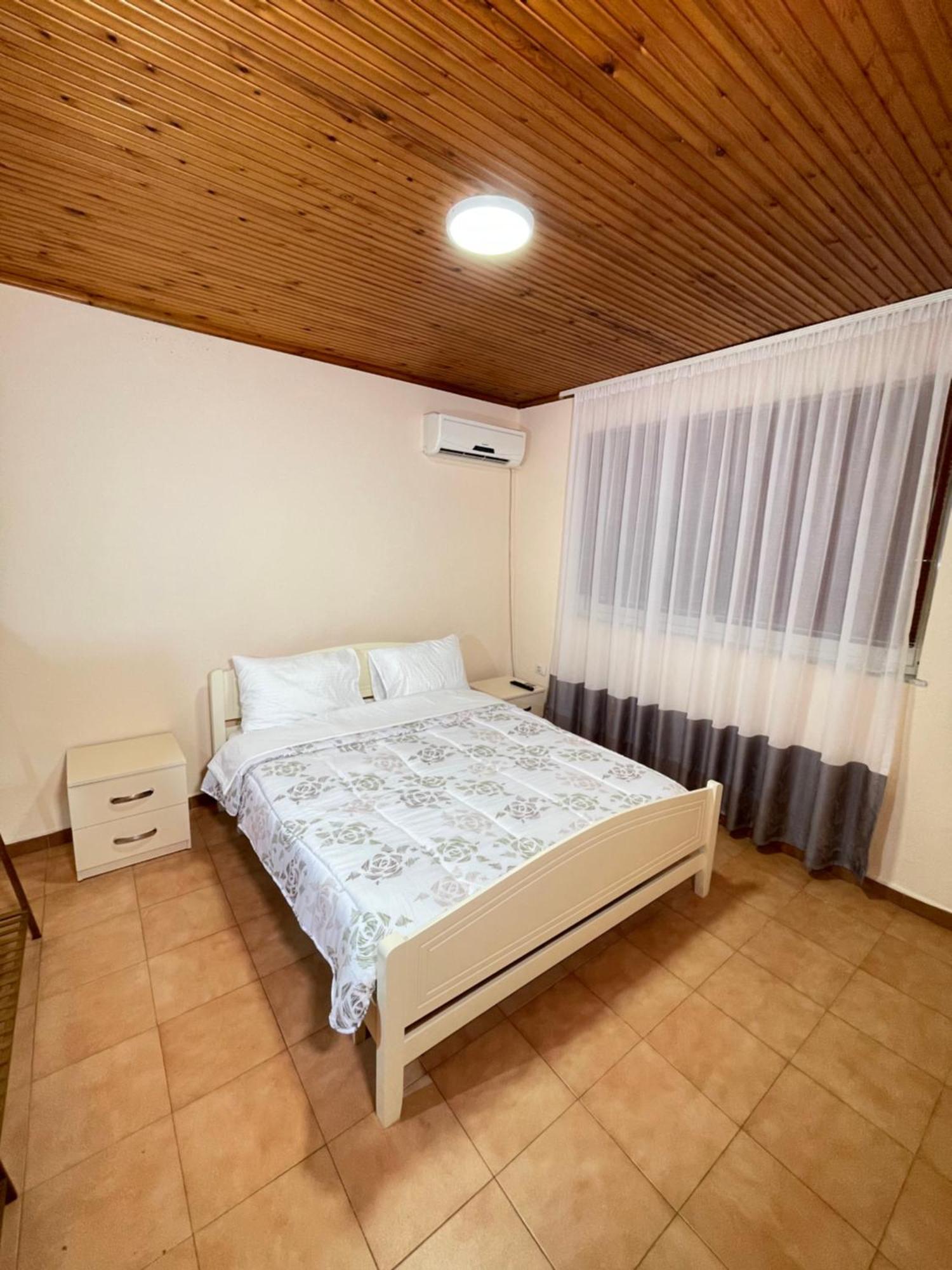 Shkodra Guest House & Trips المظهر الخارجي الصورة