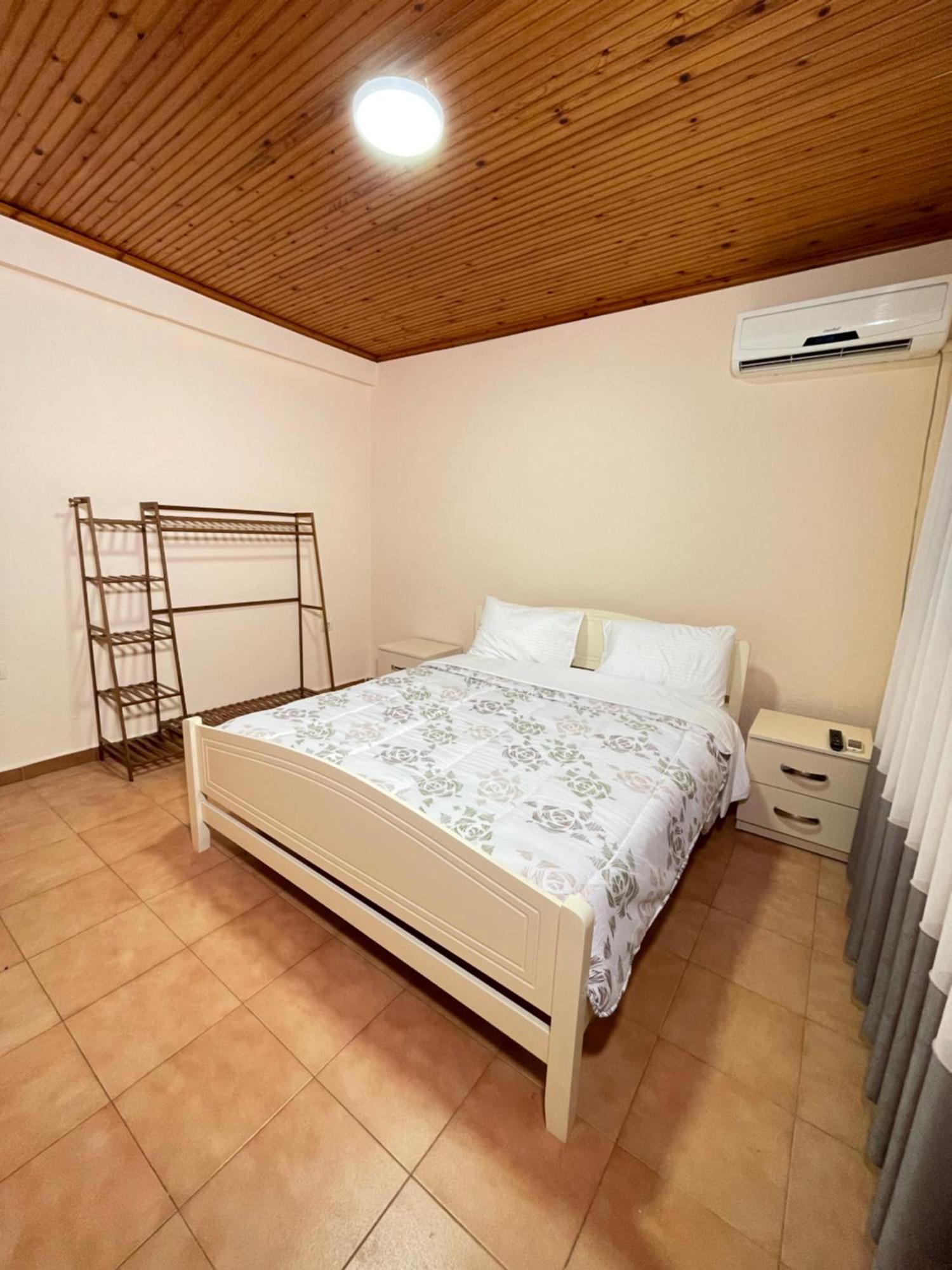 Shkodra Guest House & Trips المظهر الخارجي الصورة