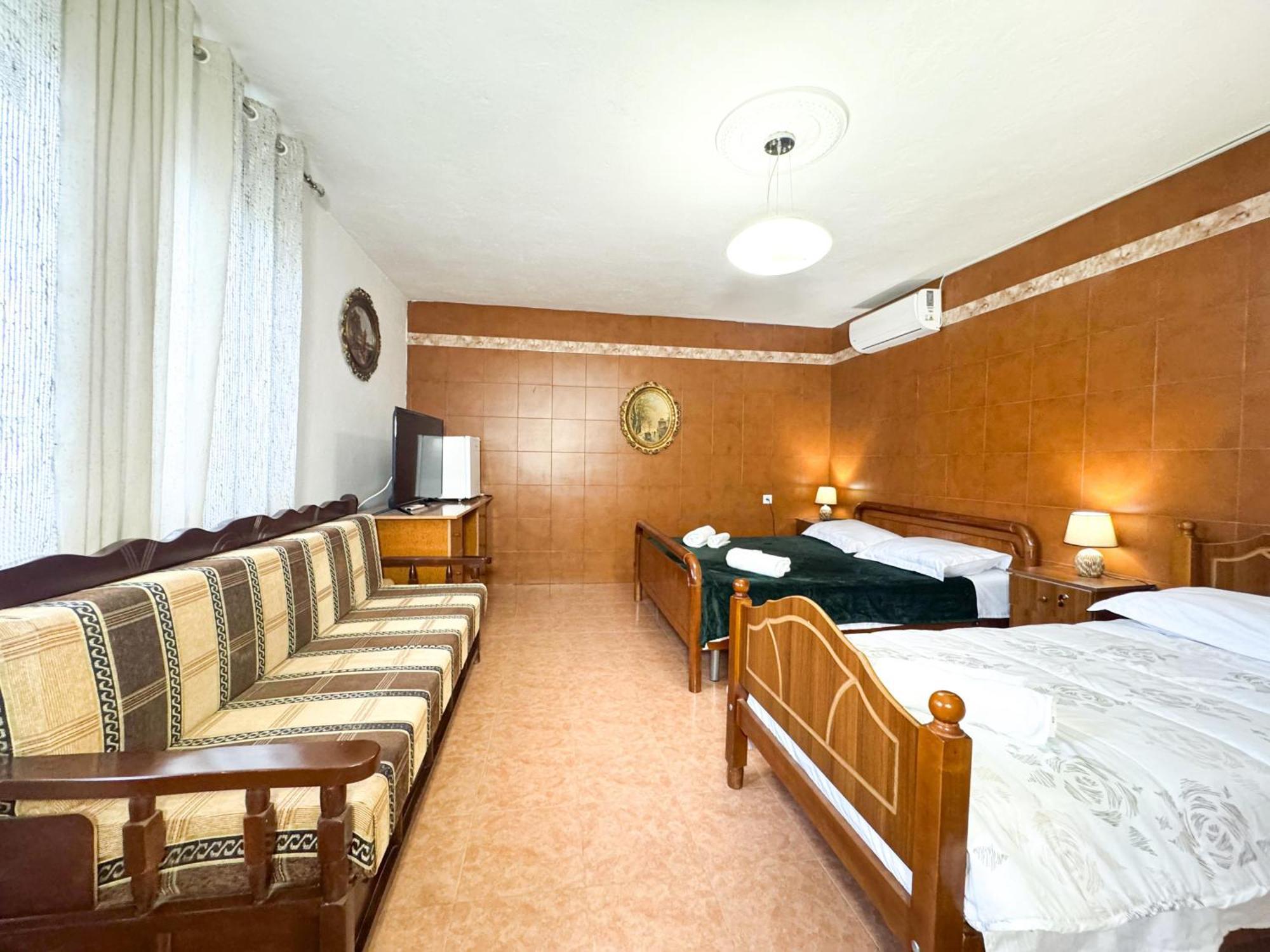 Shkodra Guest House & Trips المظهر الخارجي الصورة